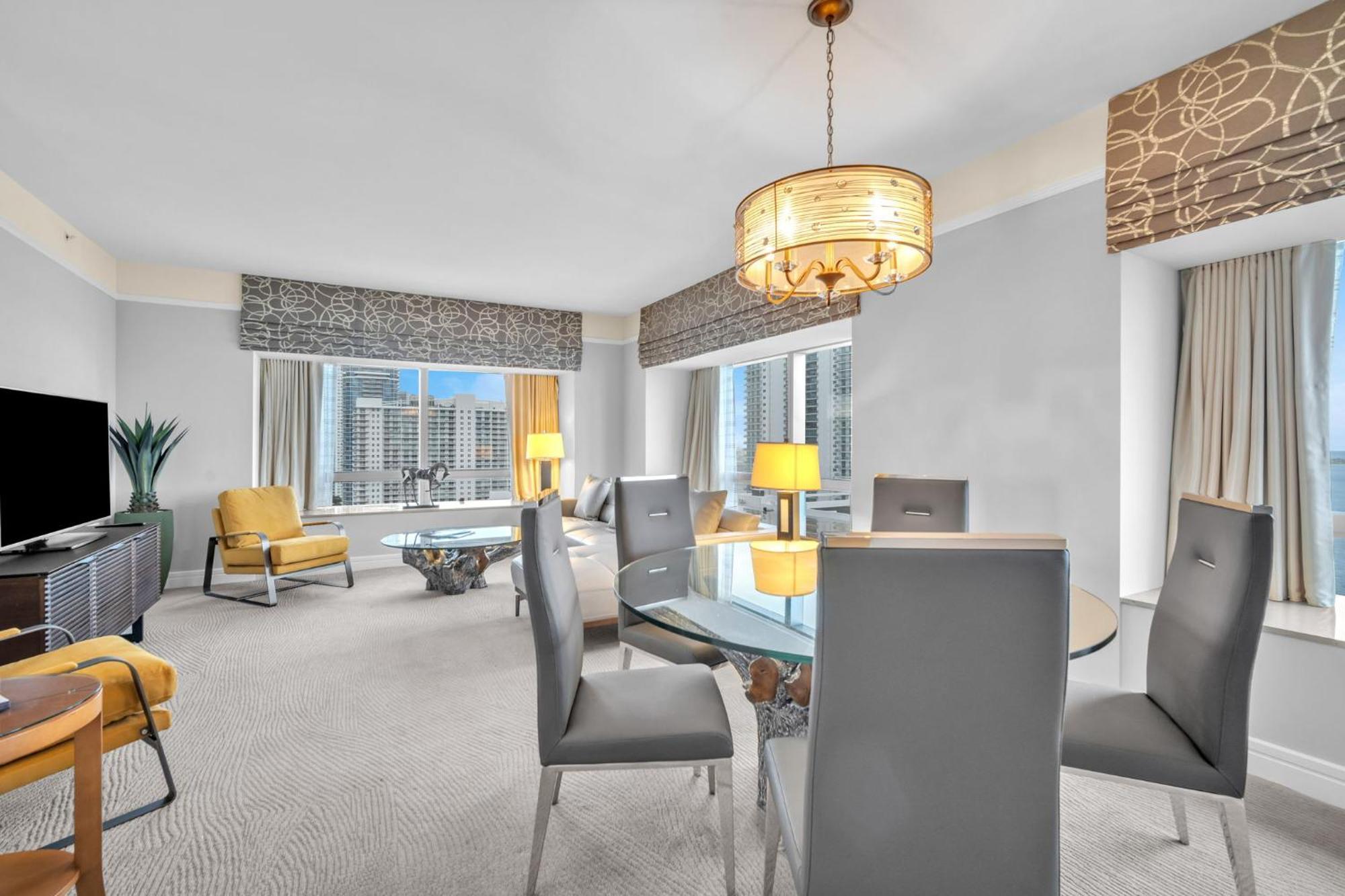 2 Bedroom Or King Studio Suites Four Seasons Hotel Miami Free Wi-Fi & Free Parking Exterior foto
