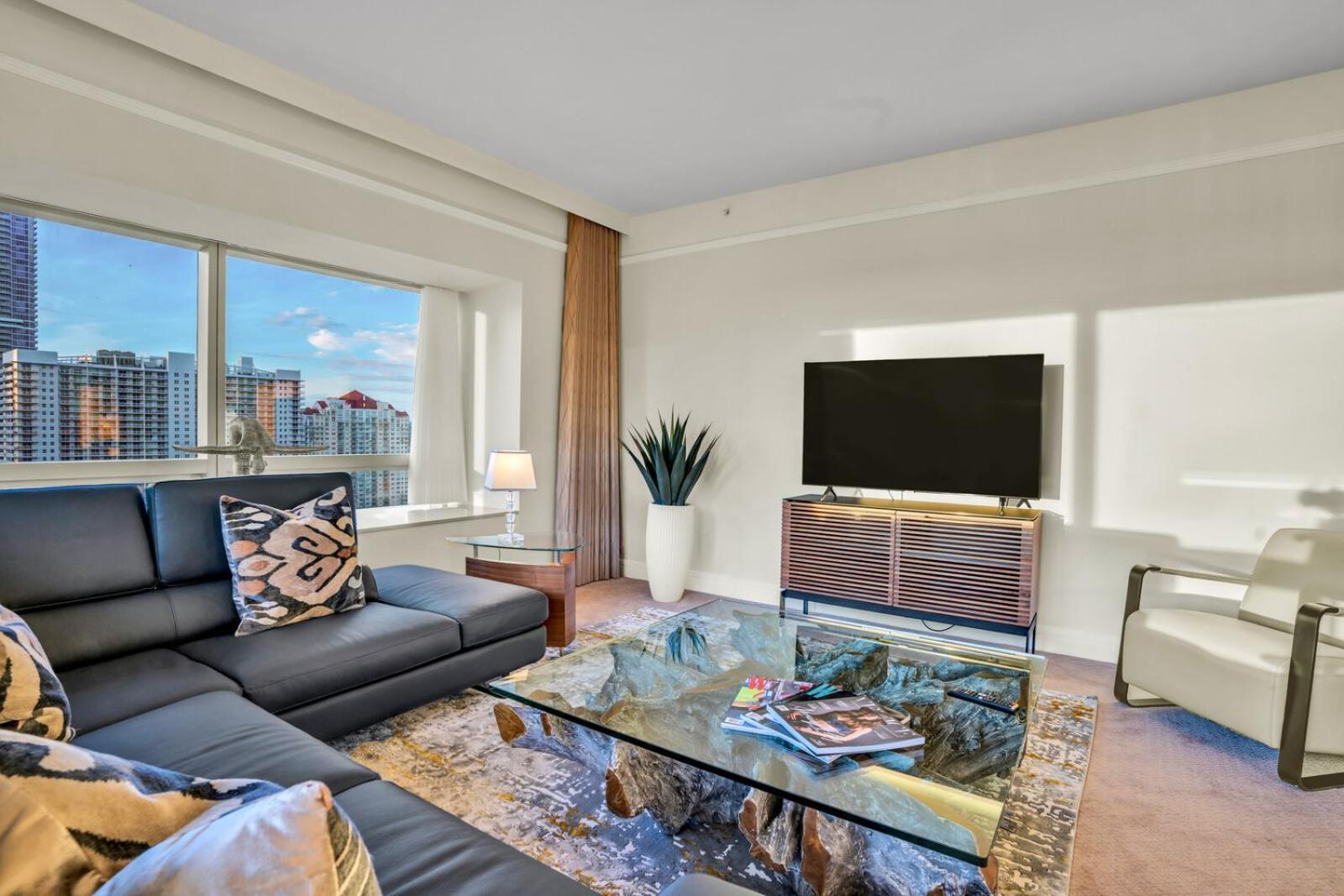 2 Bedroom Or King Studio Suites Four Seasons Hotel Miami Free Wi-Fi & Free Parking Exterior foto