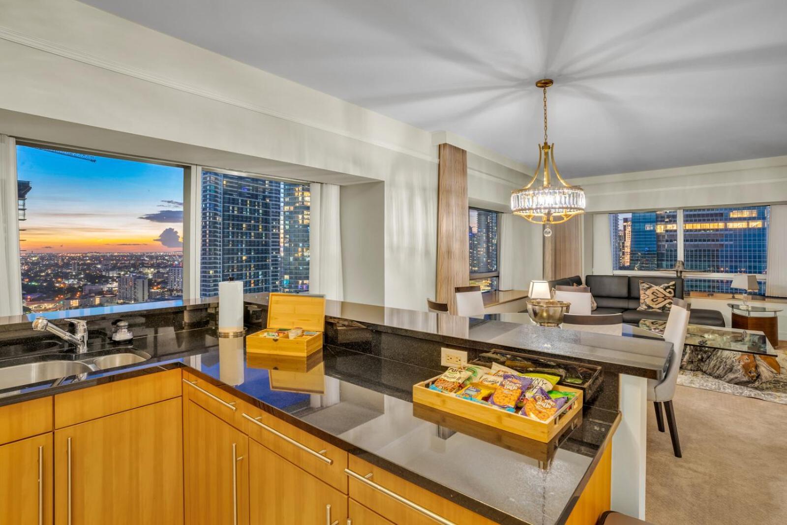 2 Bedroom Or King Studio Suites Four Seasons Hotel Miami Free Wi-Fi & Free Parking Habitación foto